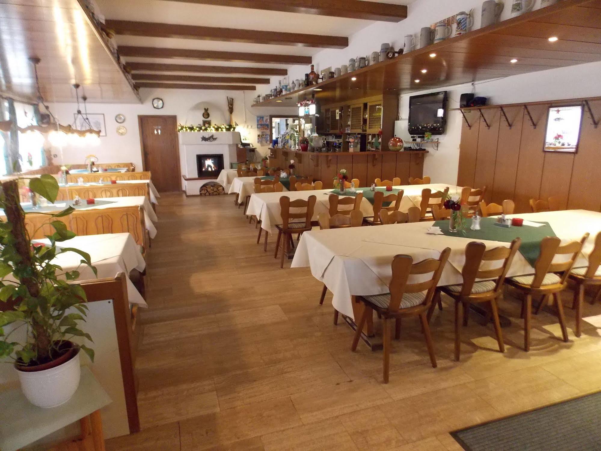 Gasthaus Pension Rezatgrund Windsbach Kültér fotó