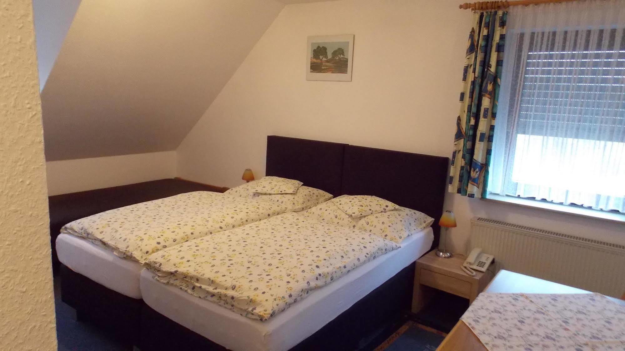 Gasthaus Pension Rezatgrund Windsbach Kültér fotó